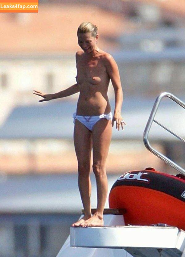 Kate Moss / kateamoss / katemoss / katemossagency leaked photo photo #0233