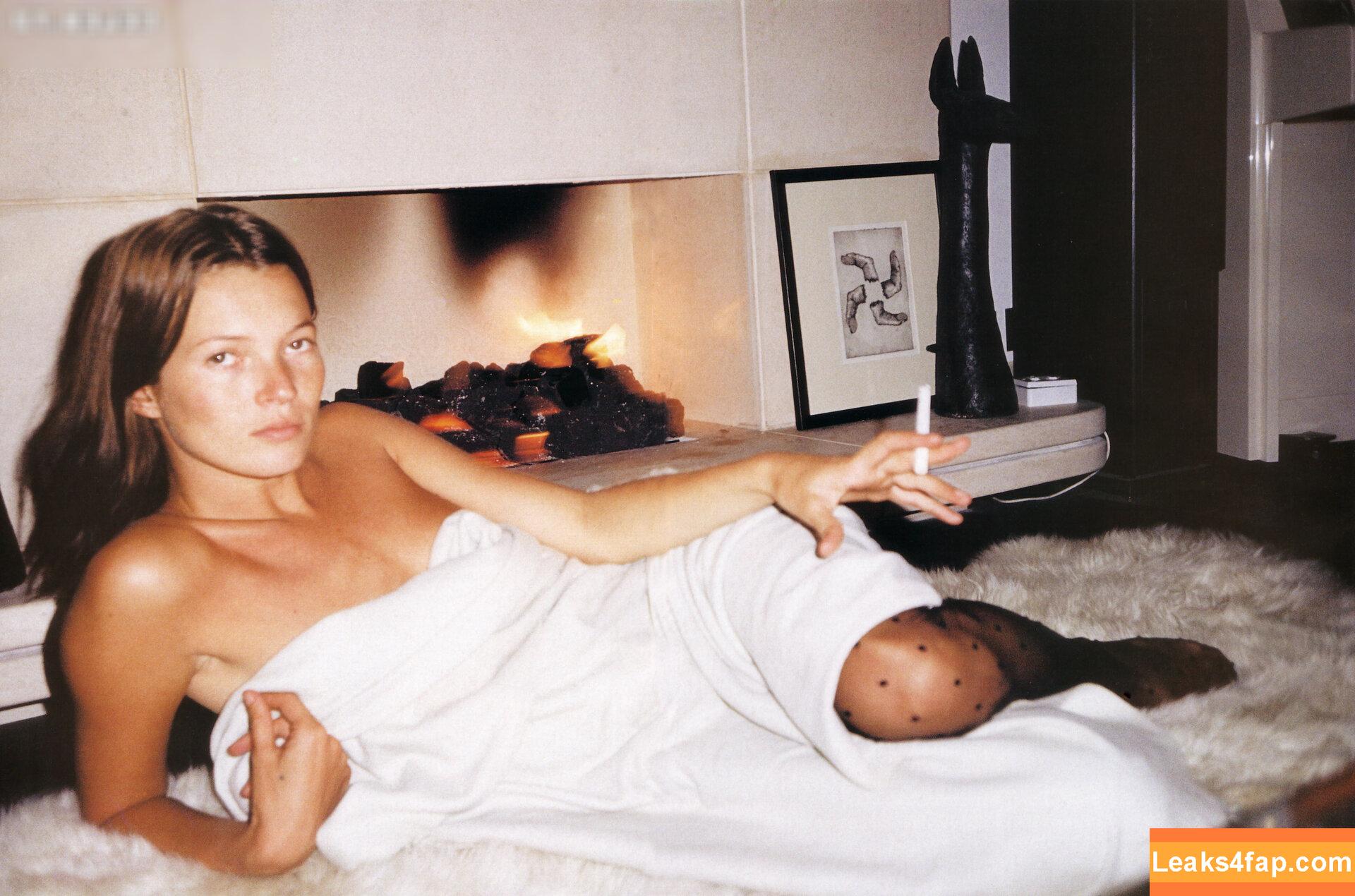 Kate Moss / kateamoss / katemoss / katemossagency leaked photo photo #0257