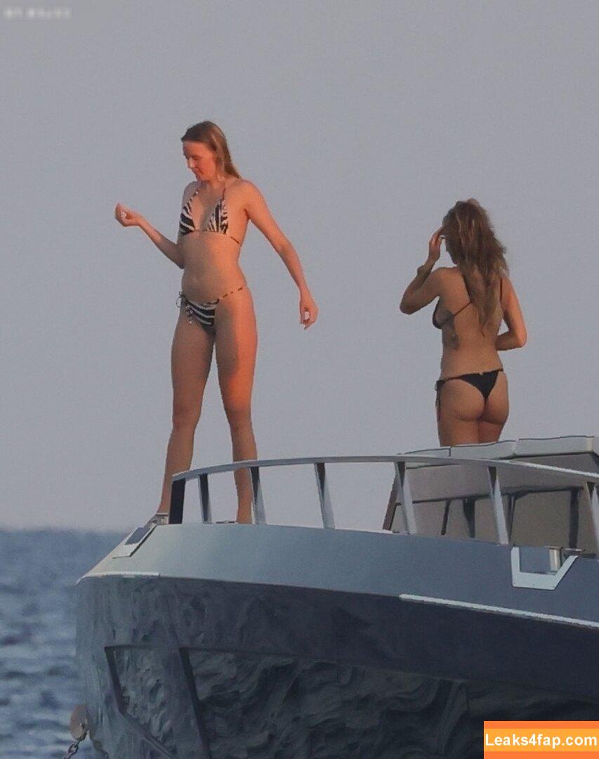 Kate Moss / kateamoss / katemoss / katemossagency leaked photo photo #0293