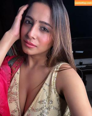 Kate Sharma photo #0068