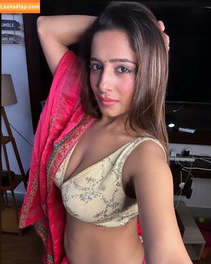 Kate Sharma photo #0069