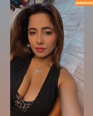 Kate Sharma photo #0075