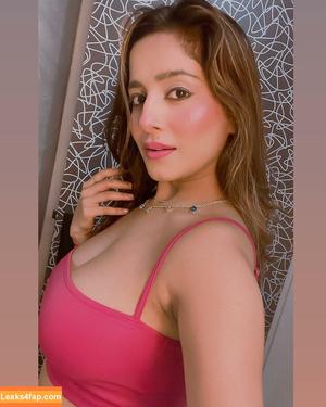 Kate Sharma photo #0084