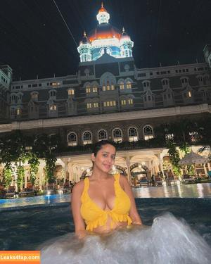 Kate Sharma photo #0094