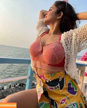 Kate Sharma photo #0131