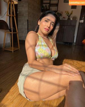 Kate Sharma photo #0291