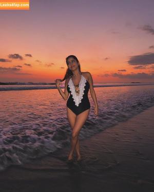 Kate Sharma photo #0333