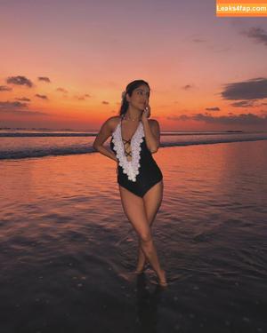Kate Sharma photo #0335