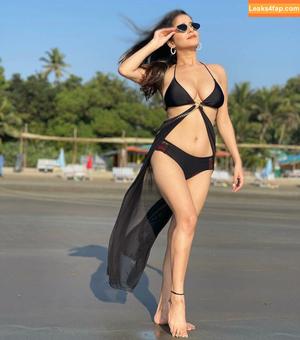 Kate Sharma photo #0435