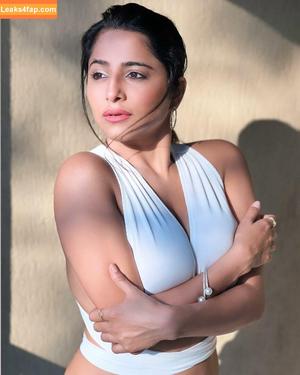 Kate Sharma photo #0481