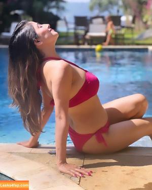 Kate Sharma photo #0490