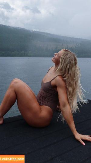 Kate Thomas photo #0015