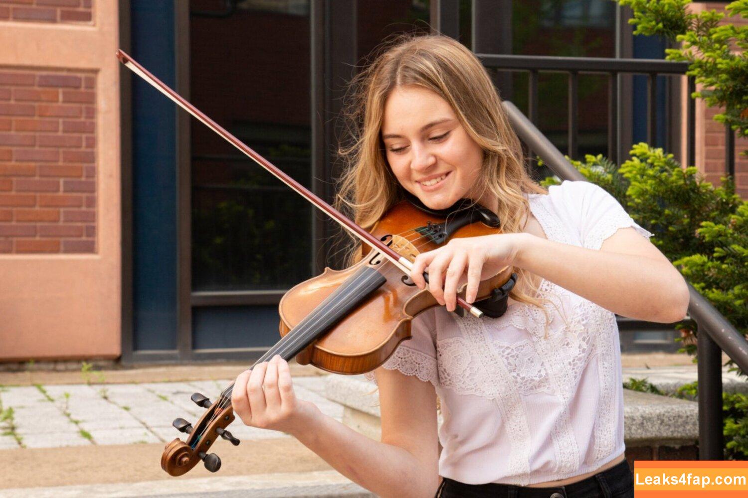 Kate Waltz / kate.waltz / katewalz leaked photo photo #0019