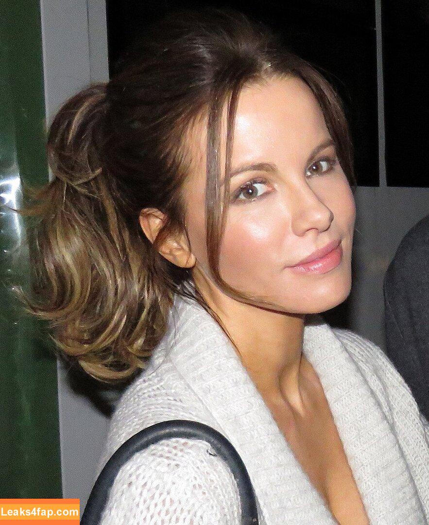 katebeckinsale /  leaked photo photo #0002