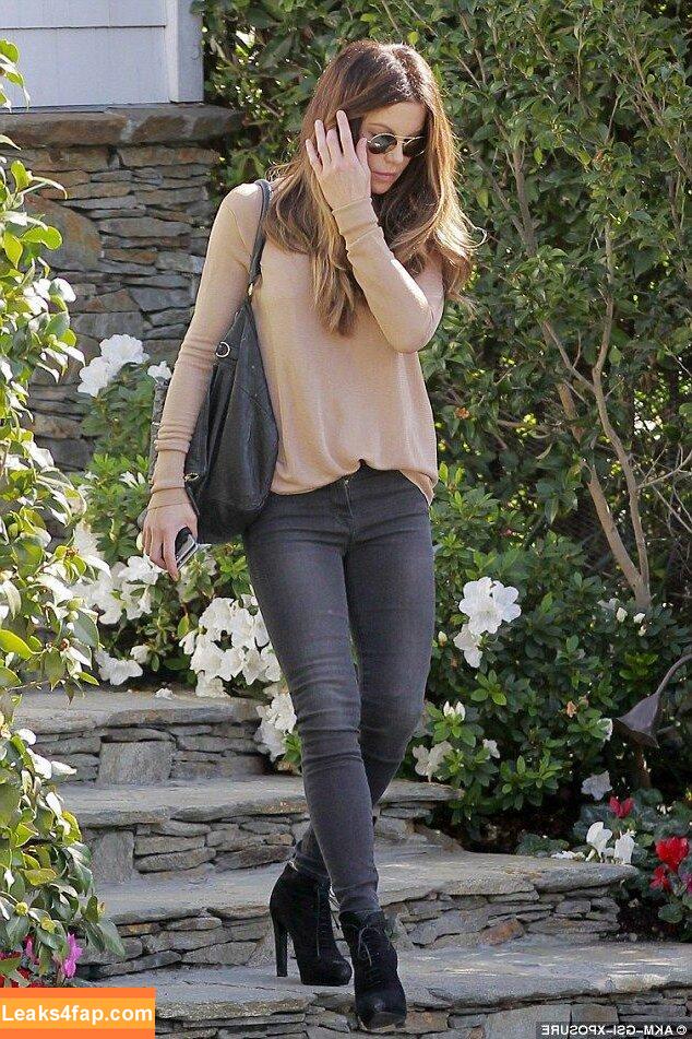 katebeckinsale /  leaked photo photo #0016