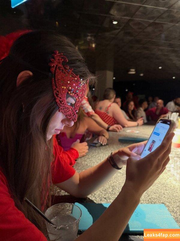 Katelyn Ernst / katelynernst3 leaked photo photo #0487