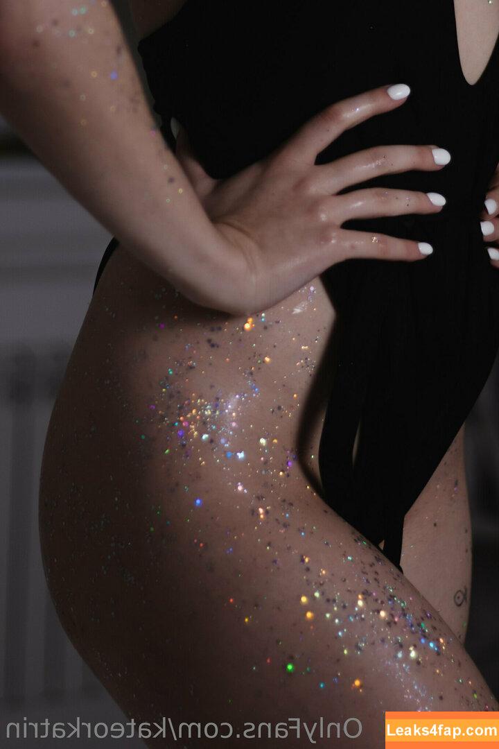 KateOrKatrin / Kitsune / Kitsunekk / Lustful_modest / kkkkkkatrin слитое фото фото #0030