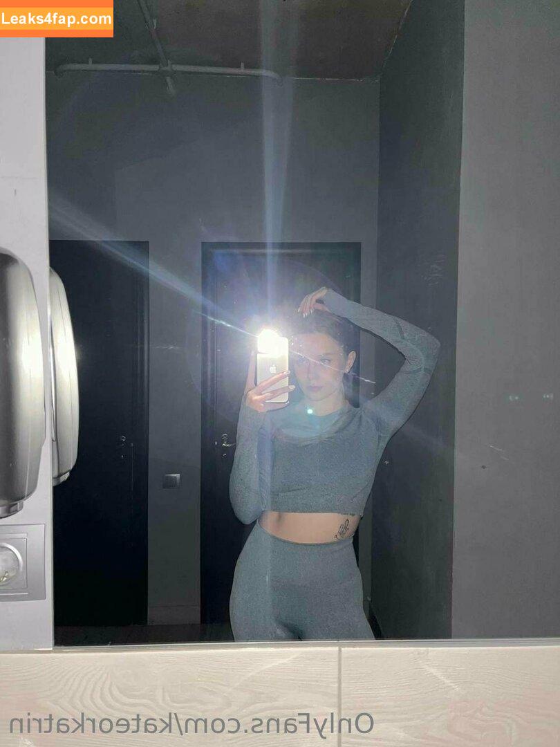 KateOrKatrin / Kitsune / Kitsunekk / Lustful_modest / kkkkkkatrin слитое фото фото #0038