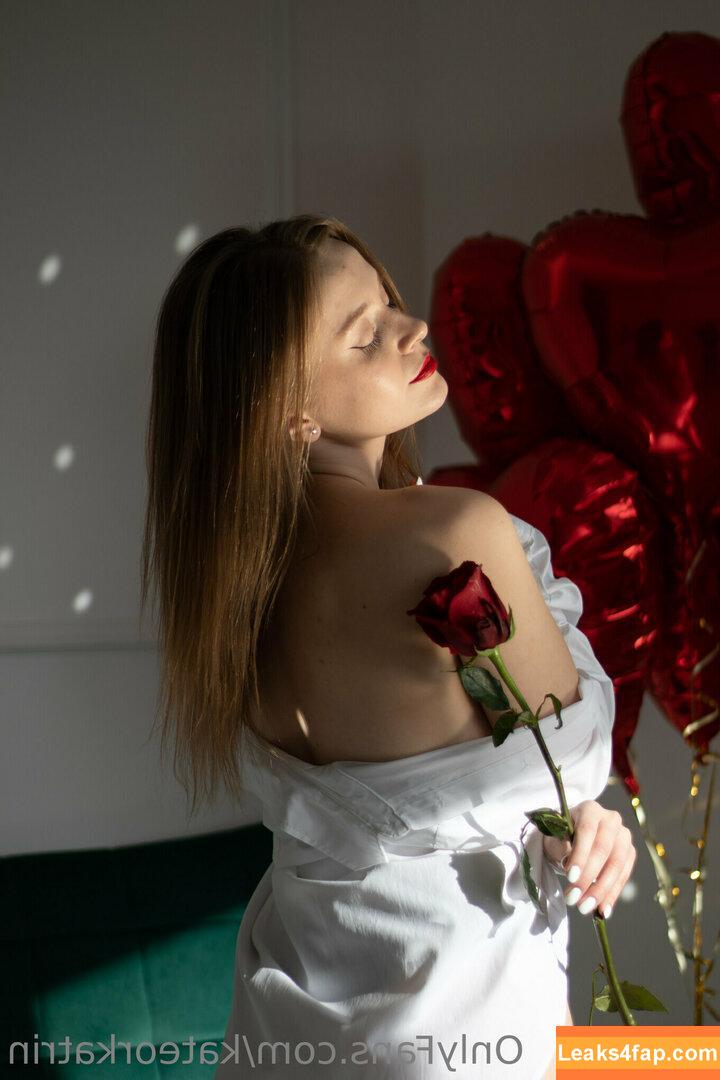 KateOrKatrin / Kitsune / Kitsunekk / Lustful_modest / kkkkkkatrin слитое фото фото #0043