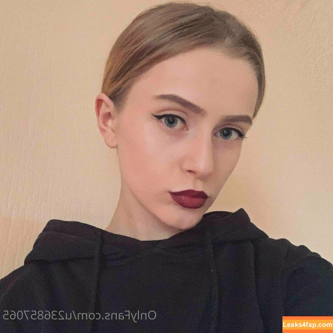 KateOrKatrin / Kitsune / Kitsunekk / Lustful_modest / kkkkkkatrin слитое фото фото #0090