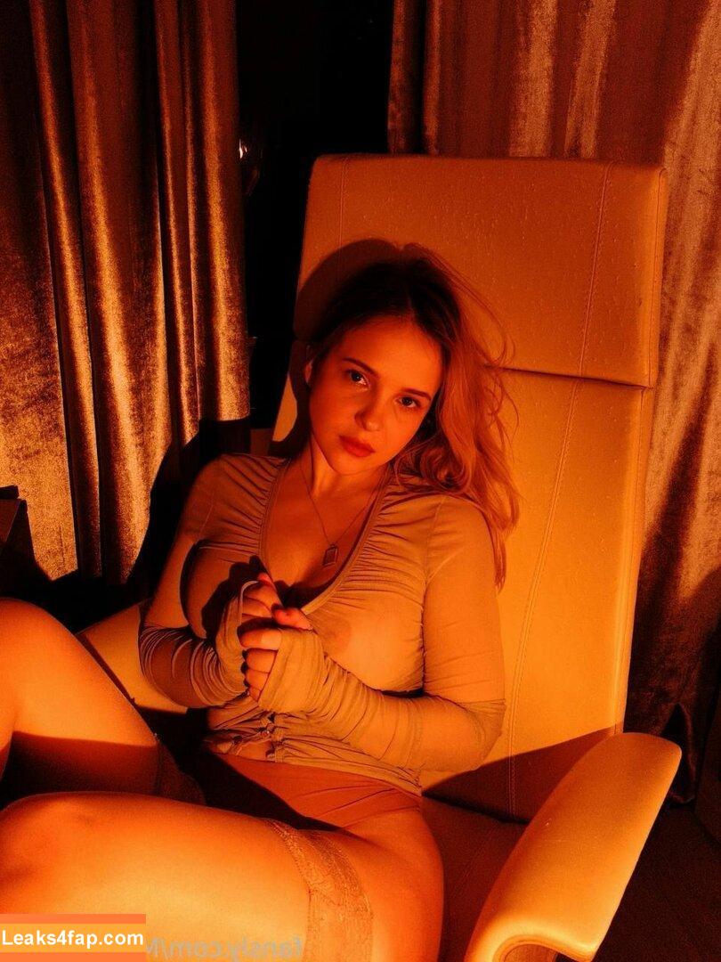 Katerina Kozlova / Katerina Rys / Katya Kozlova / Monroe / katerinarys / katru.kozlova / katru.ru слитое фото фото #1450