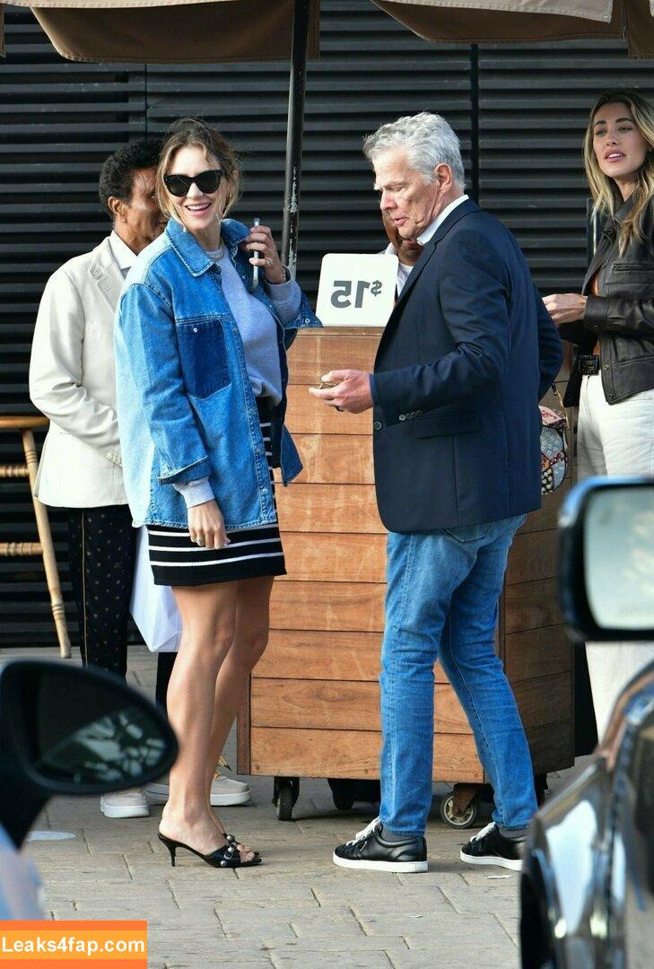 Katharine McPhee / Katharine Foster / katharinefoster leaked photo photo #0102