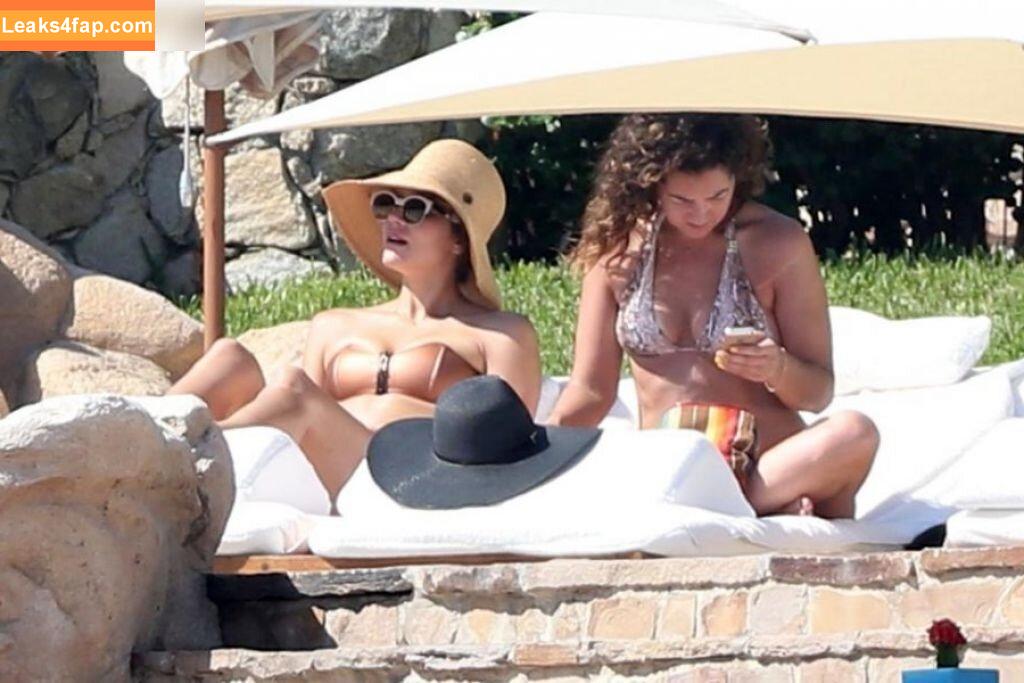 Katharine McPhee / Katharine Foster / katharinefoster leaked photo photo #0273