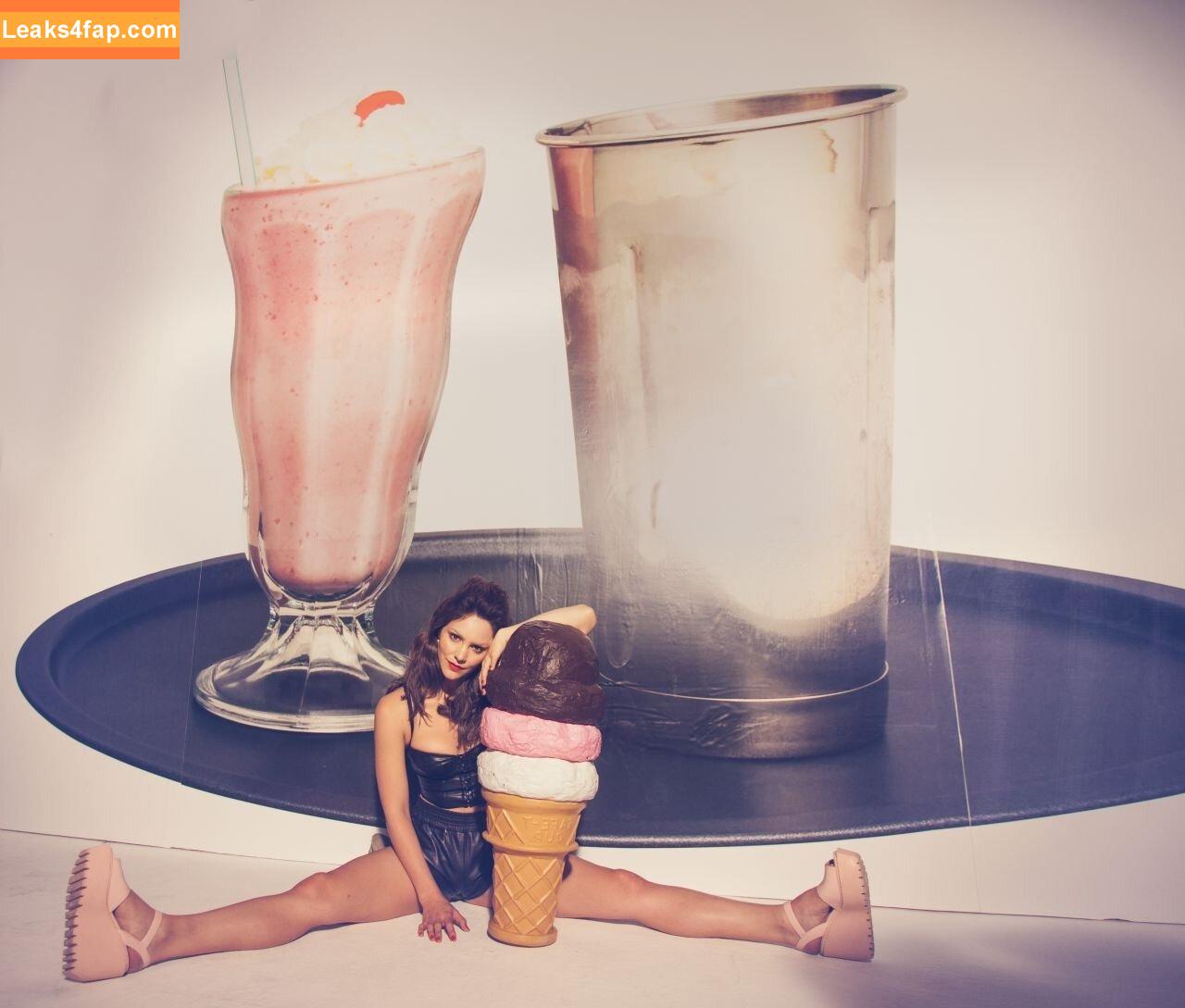 Katharine McPhee / Katharine Foster / katharinefoster leaked photo photo #0286