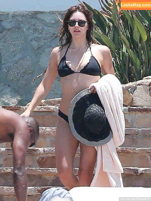 Katharine McPhee / Katharine Foster / KatharineFoster leaked photo photo #0517