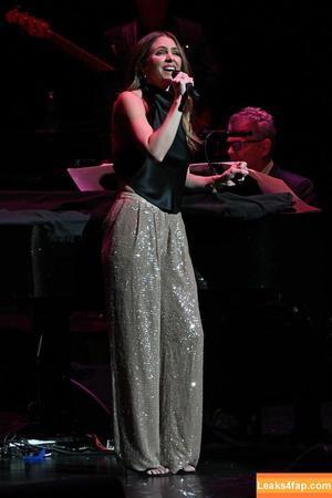 Katharine McPhee photo #0070