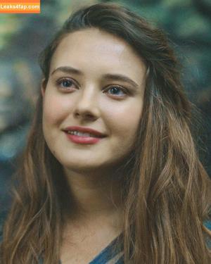 Katherine Langford photo #0037