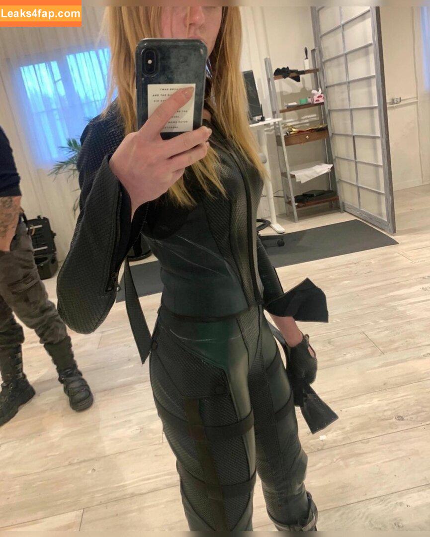 Katherine McNamara / kat.mcnamara слитое фото фото #0040