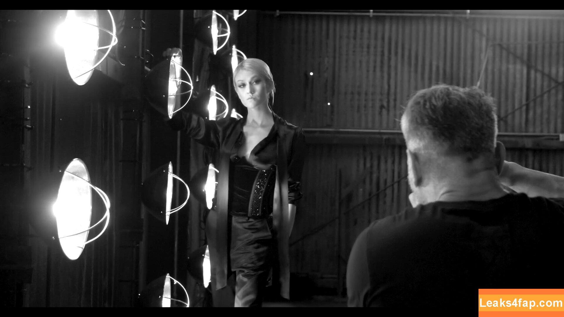 Katherine McNamara / kat.mcnamara слитое фото фото #0225