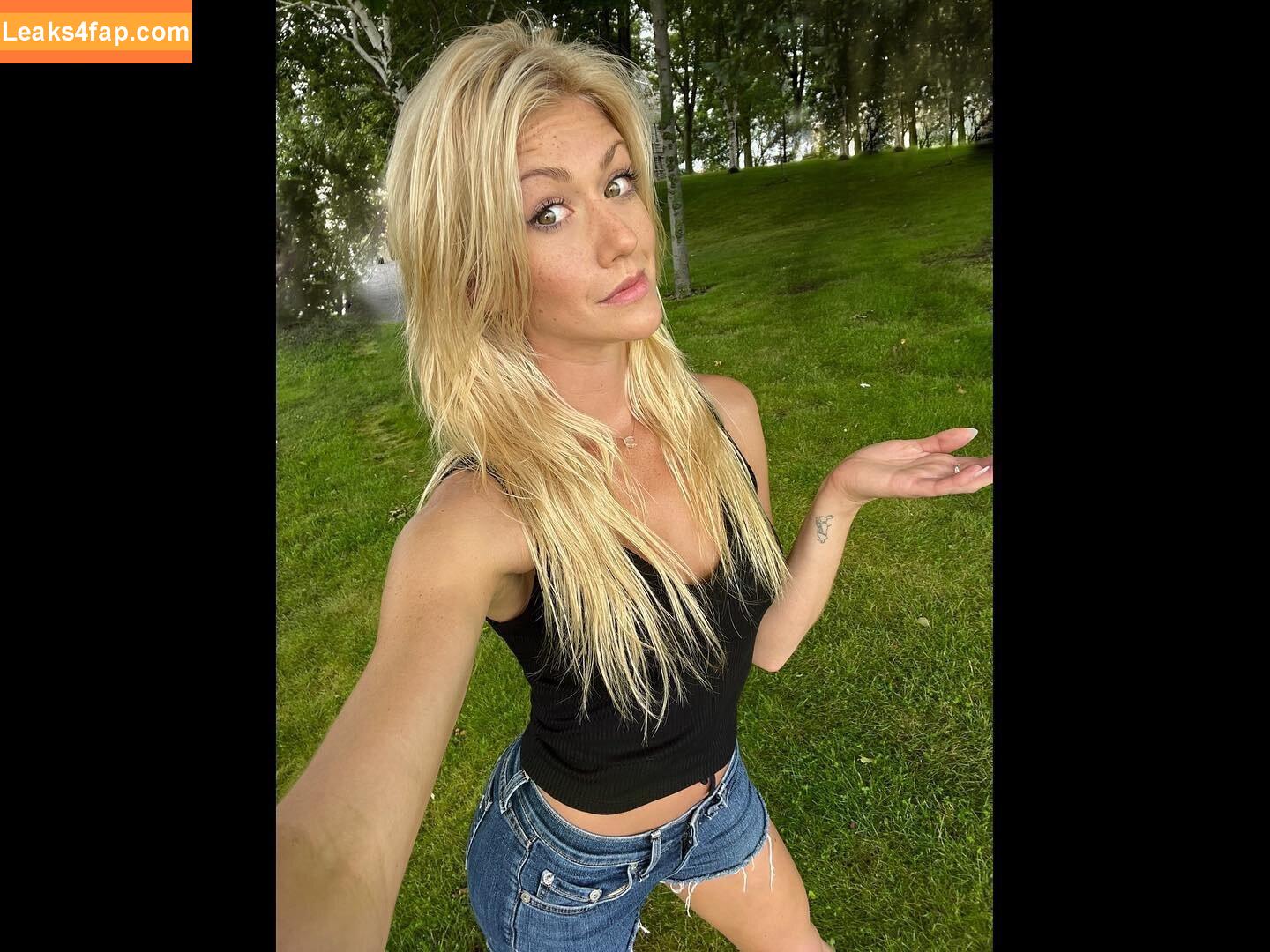 Katherine McNamara / kat.mcnamara слитое фото фото #0239