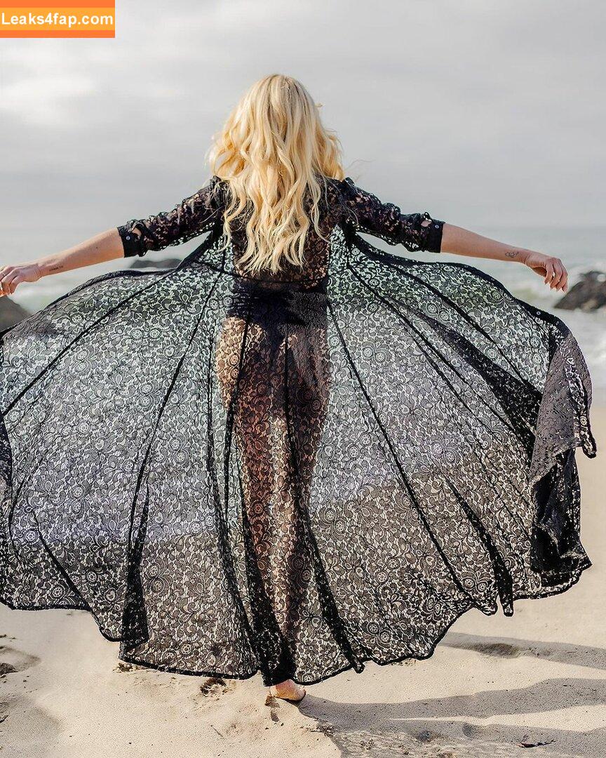 Katherine McNamara / kat.mcnamara слитое фото фото #0332