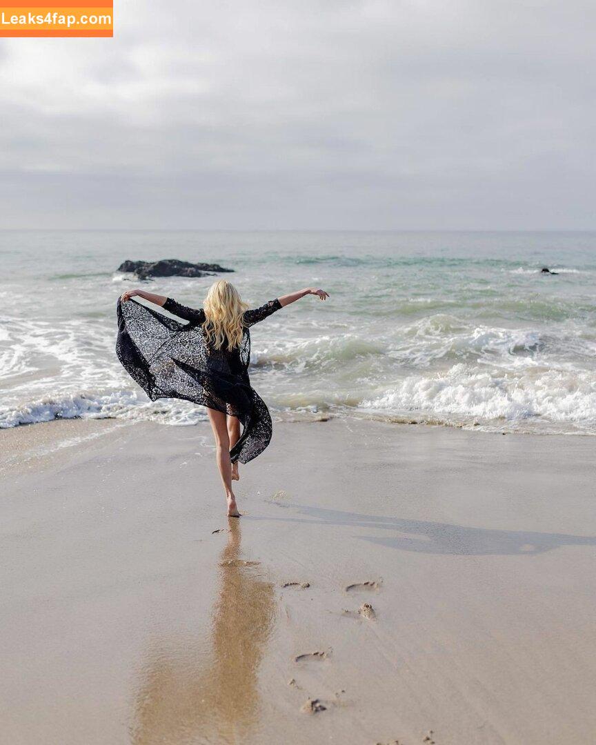 Katherine McNamara / kat.mcnamara слитое фото фото #0340