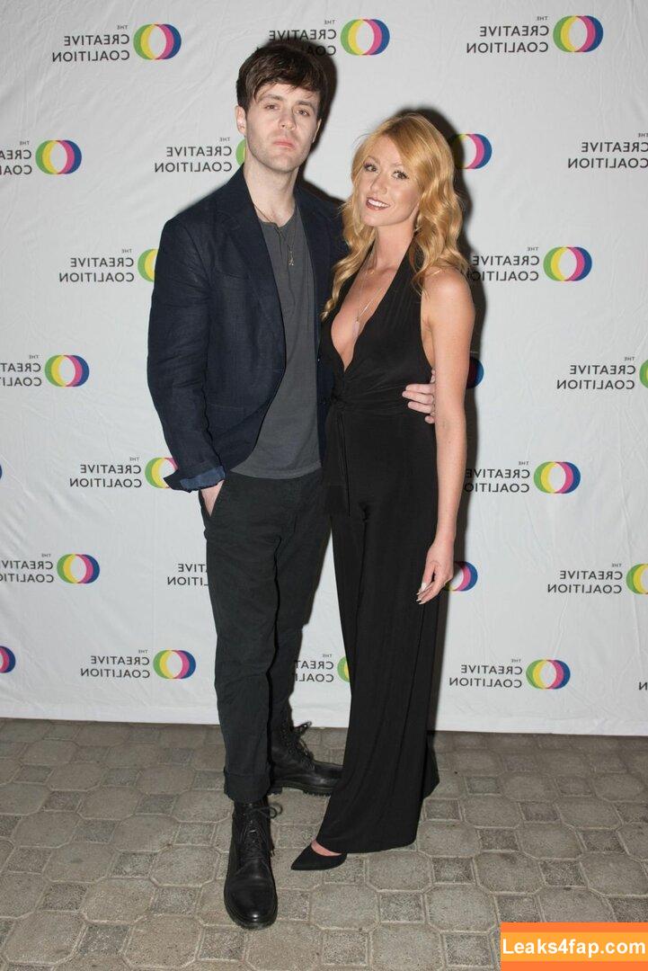 Katherine McNamara / kat.mcnamara слитое фото фото #0348