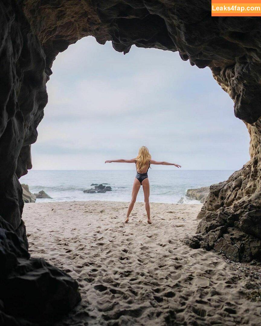 Katherine McNamara / kat.mcnamara слитое фото фото #0349