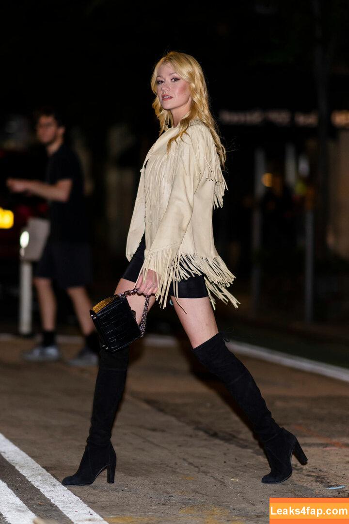 Katherine McNamara / kat.mcnamara слитое фото фото #0397