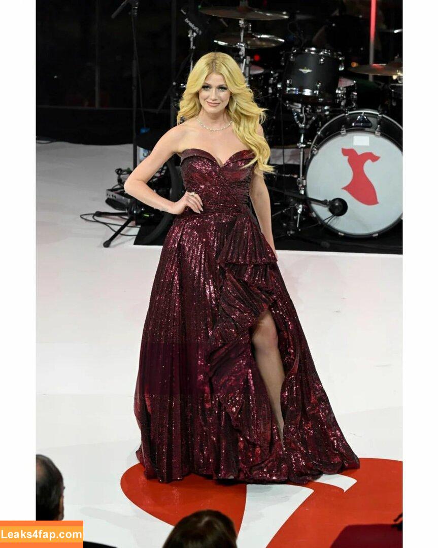 Katherine McNamara / kat.mcnamara слитое фото фото #0447