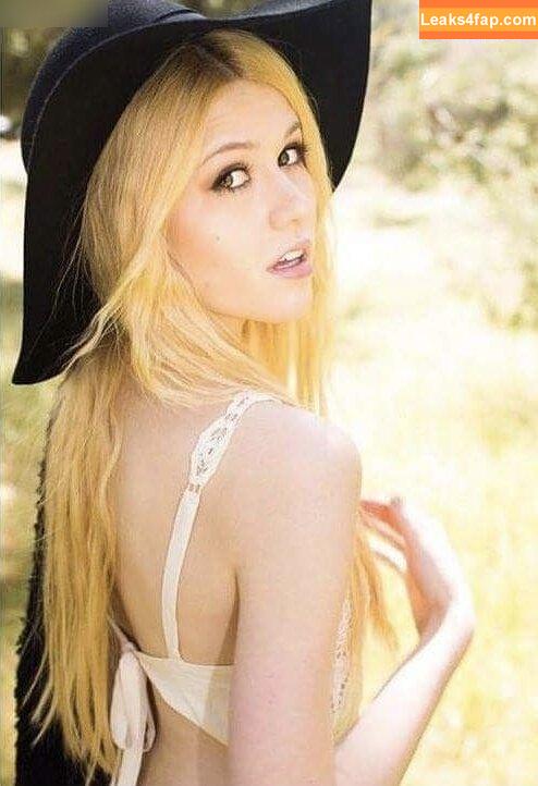 Katherine McNamara / kat.mcnamara leaked photo photo #0842