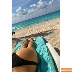 Katherine McNamara фото #0007