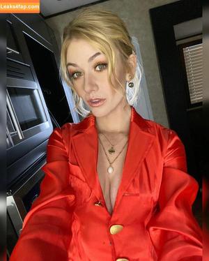 Katherine McNamara фото #0039