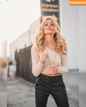 Katherine McNamara фото #0049