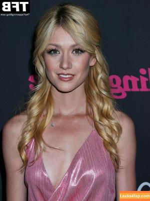 Katherine McNamara фото #0093
