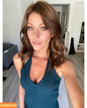 Katherine McNamara фото #0181