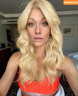 Katherine McNamara фото #0237