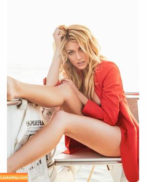 Katherine McNamara фото #0306