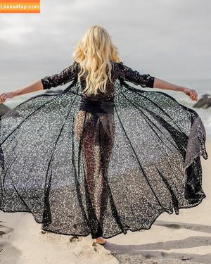 Katherine McNamara фото #0332