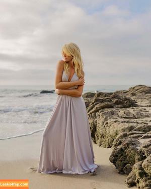 Katherine McNamara фото #0337